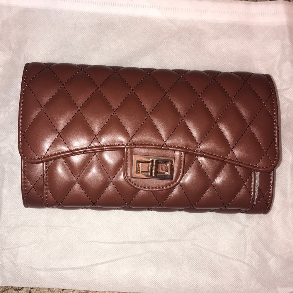 SOLD Brown crossbody purse with gold hardware